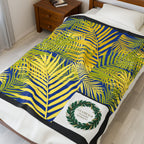 Glamour in Every Moment Velveteen Plush Blanket — Elegant Laurel Wreath Cozy Throw